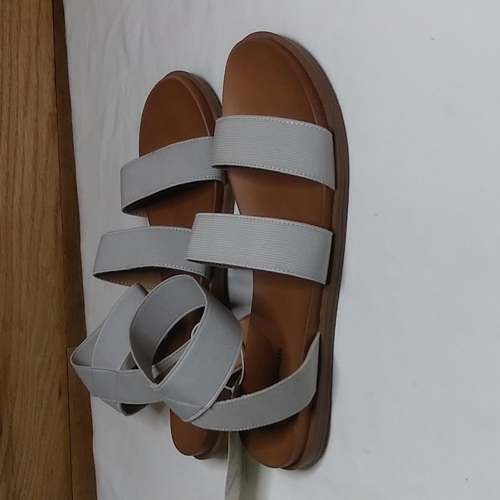 Amazon Essentials Sandals - Picture 4 of 6